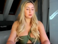 718 Mi Ha: Xxx 2 & Twitter Girls WebCam Record 11