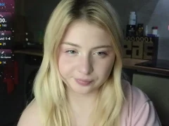 Shy_blondiee: Alone and Gorgeous WebCam Record 90