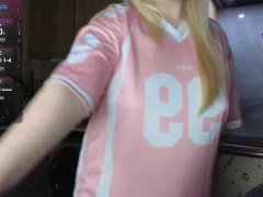 Shy Blondiee, New Free Mobile Webcam and Online Fingering WebCam 0b
