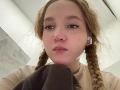 Bambi Lu, Mobile Tube WebCam Record 2d